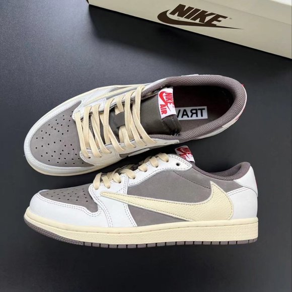 Jordan Men's White and Brown Trainers Size 10